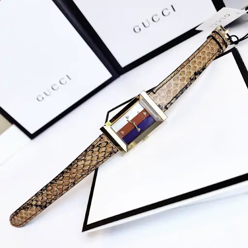 Đồng hồ Gucci con rắn G - Frame QuartZ Case Gold dây da chính hãng